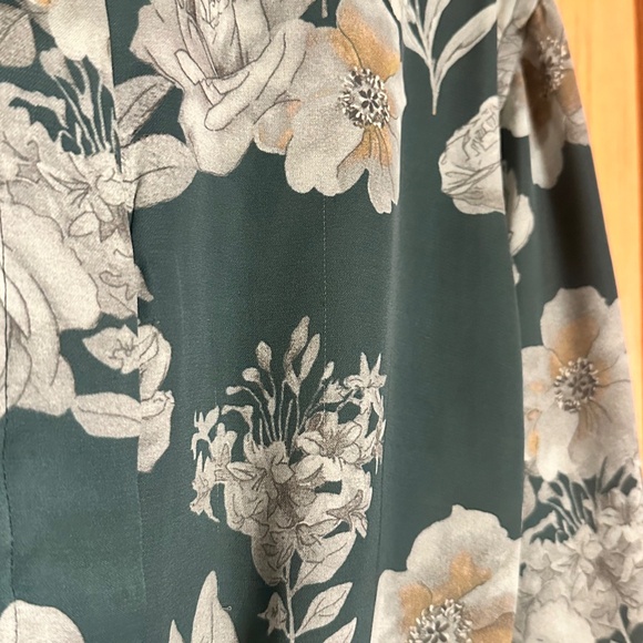 Elan - Floral Midi Dress with Tie-Front - Size Medium - Picture 5 of 5